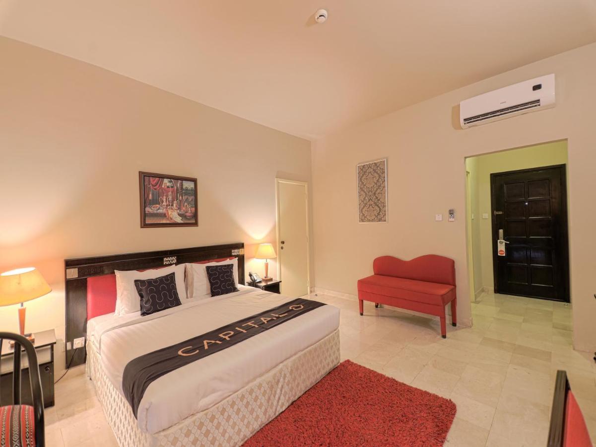 Capital O133 Al Sawadi Beach Resort & Spa Barka Kültér fotó